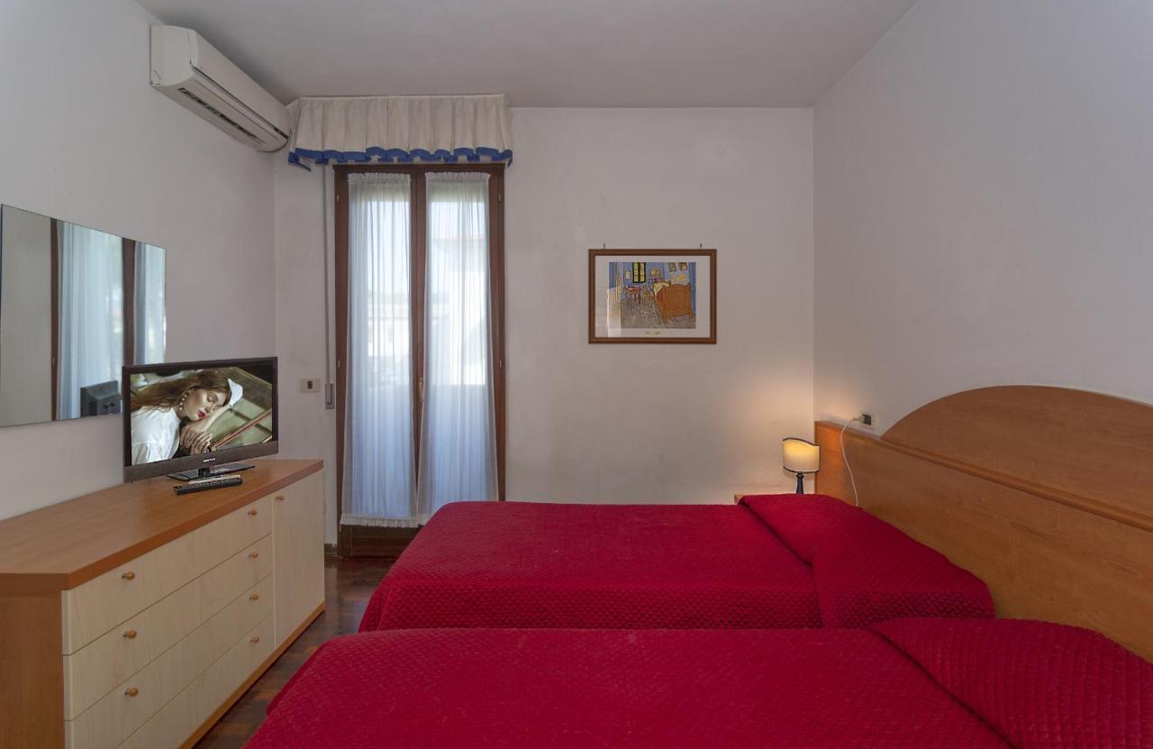 Giada Palace - Rooms Lucca Exterior photo