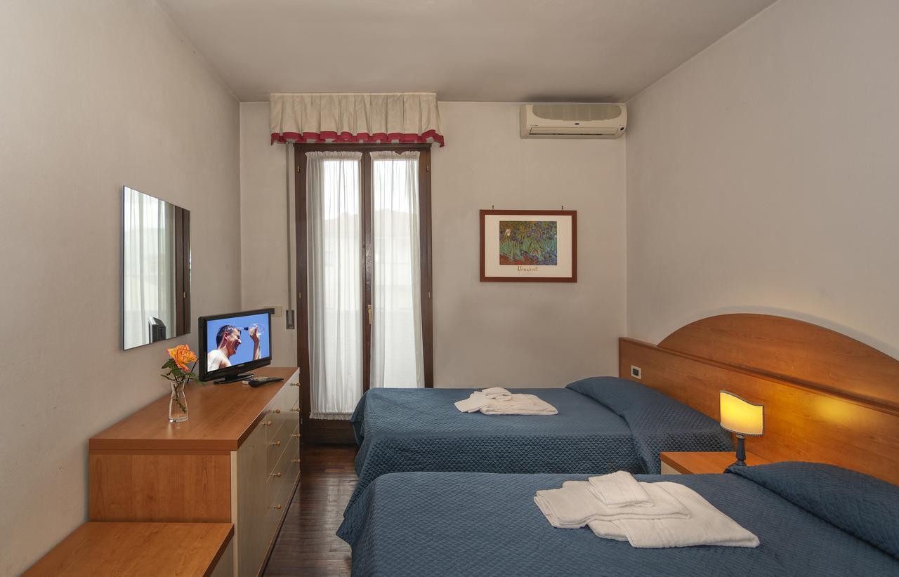 Giada Palace - Rooms Lucca Exterior photo